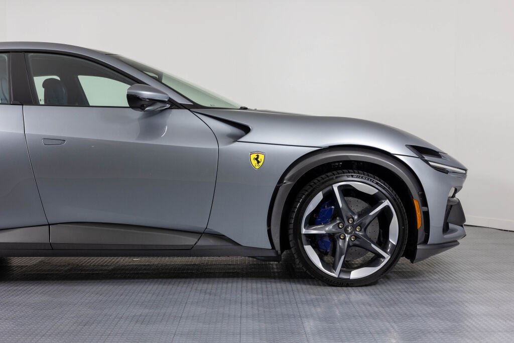 Certified 2025 Ferrari Purosangue AWD/4WD image 29