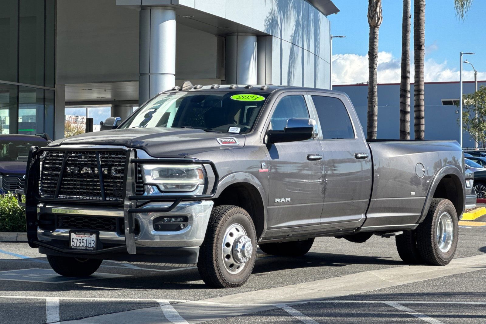 Used 2021 RAM 3500 Laramie image 9