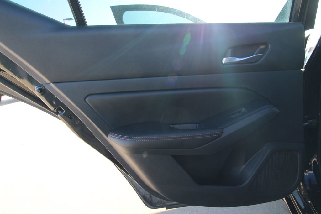 Used 2021 Nissan Altima 2.5 SR w/ SR Premium Package image 40