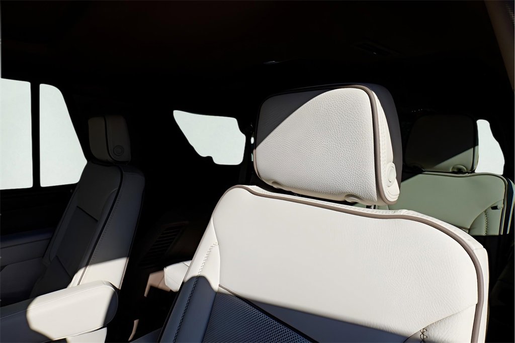 New 2026 GMC Yukon Denali w/ Sun & Power Step Package image 24