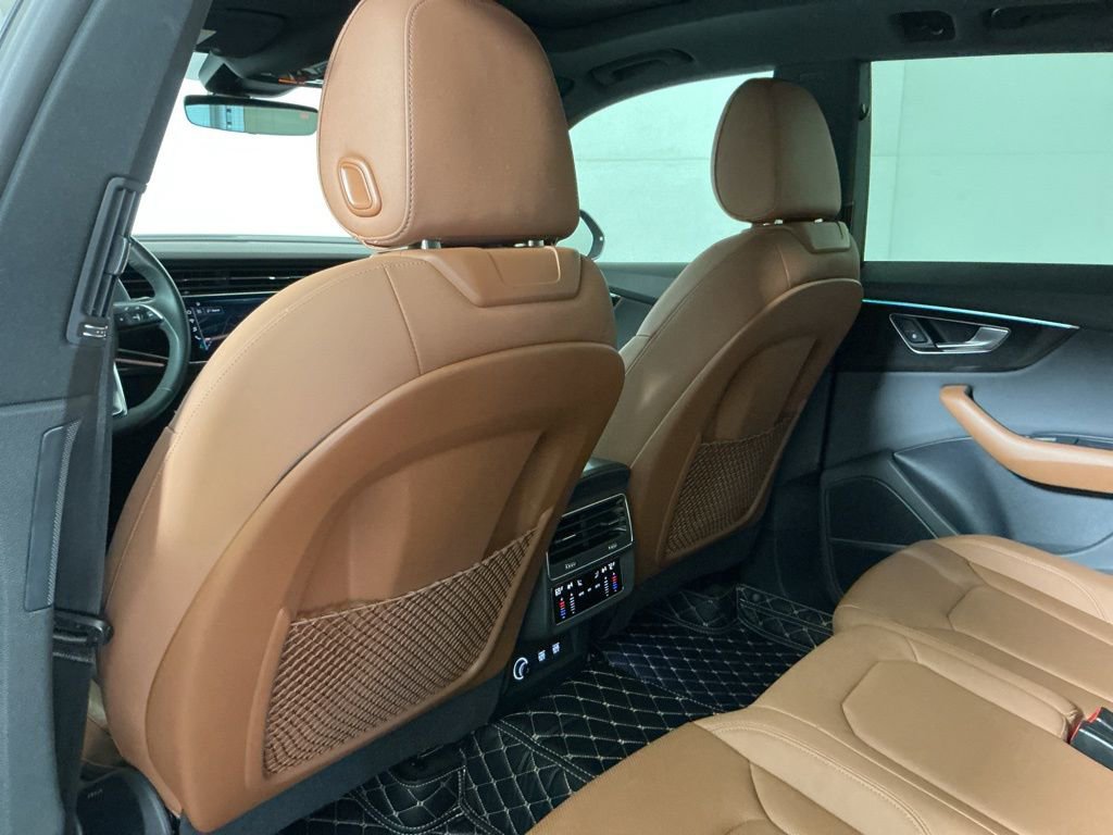 Used 2020 Audi Q8 Premium Plus w/ Premium Plus Package image 27