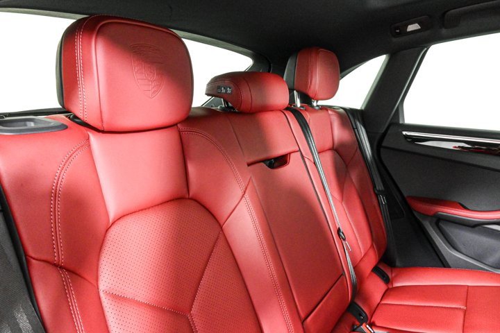 New 2025 Porsche Macan image 21