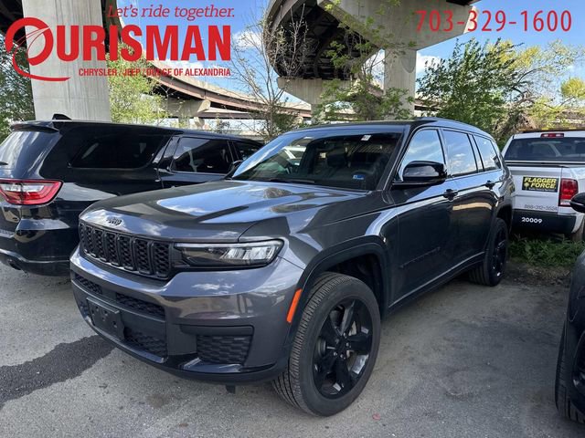 Used 2023 Jeep Grand Cherokee L Laredo image 1