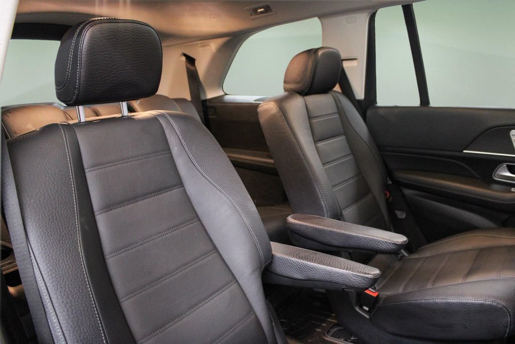 Used 2023 Mercedes-Benz GLS 450 4MATIC image 28