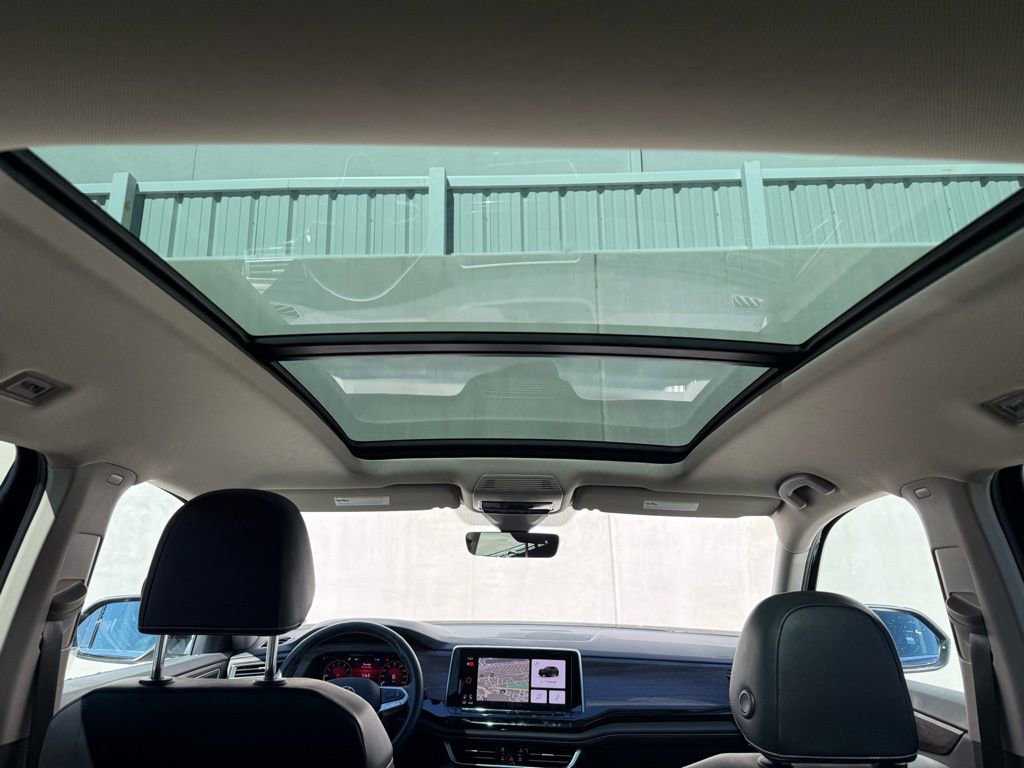 Certified 2025 Volkswagen Atlas SEL AWD/4WD image 10