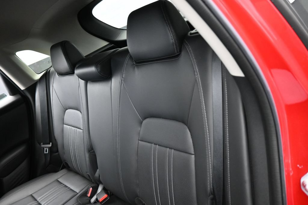 Used 2024 Honda HR-V EX-L image 32