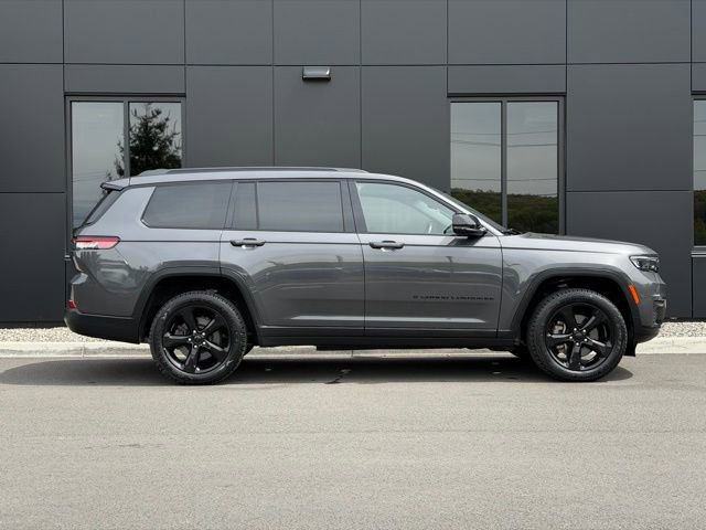 Used 2022 Jeep Grand Cherokee L Laredo AWD/4WD image 8