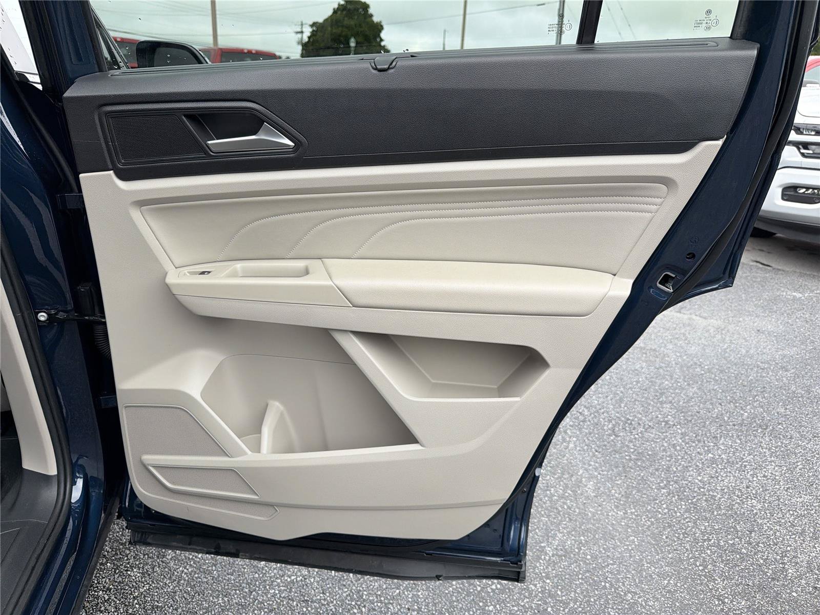 Used 2022 Volkswagen Atlas SE AWD/4WD image 16