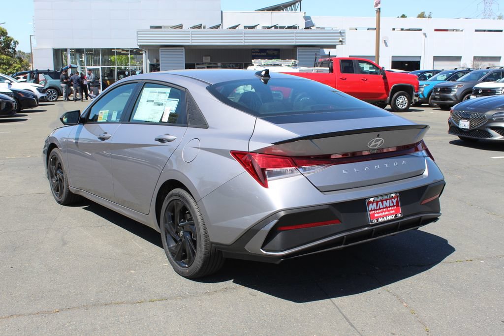 New 2026 Hyundai Elantra Sport FWD image 9
