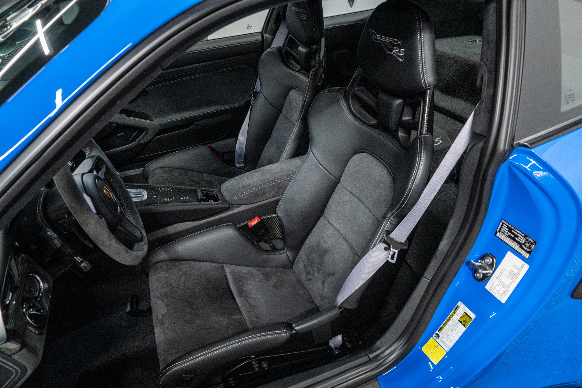 Used 2018 Porsche 911 GT2 RS RWD image 24