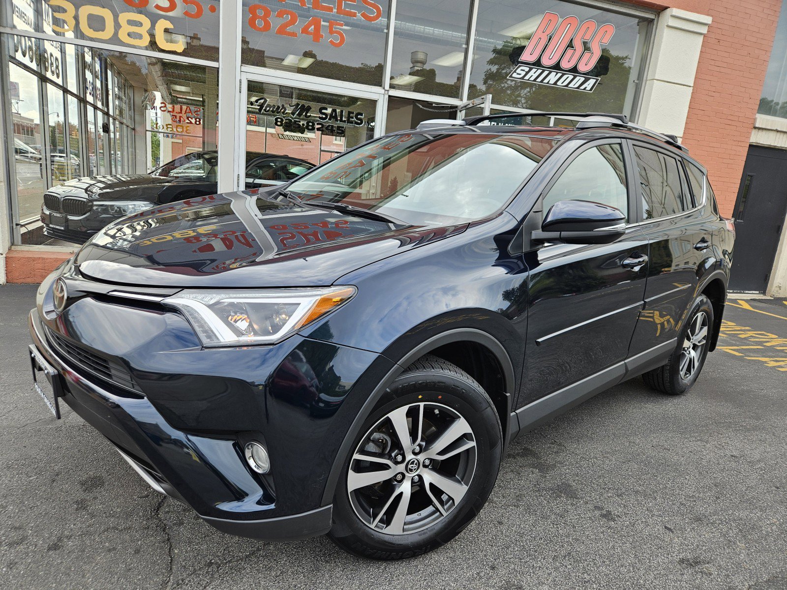Used 2017 Toyota RAV4 XLE w/ Plus Extra Value Package image 13