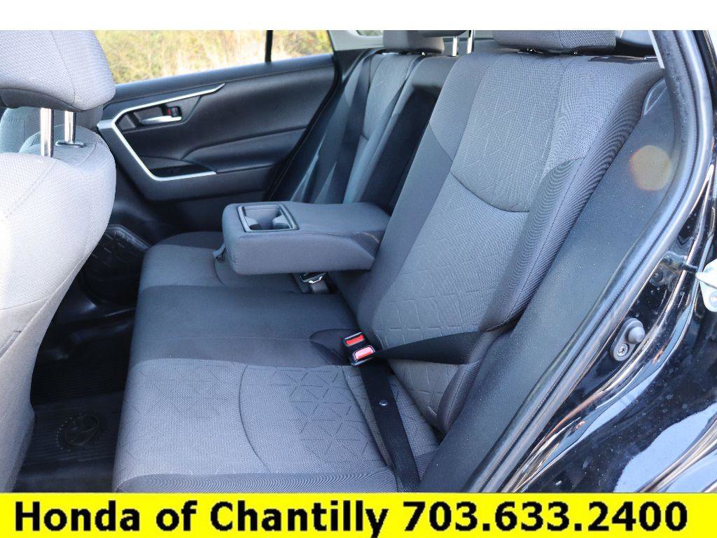 Used 2022 Toyota RAV4 XLE image 24