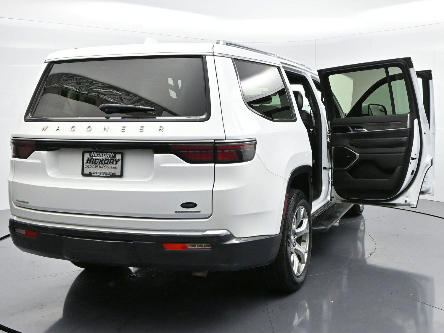 Used 2022 Jeep Wagoneer Series II image 42