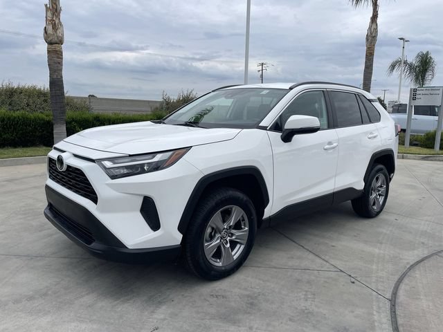 Used 2024 Toyota RAV4 XLE FWD image 1