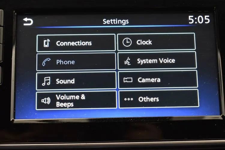 Used 2025 Nissan Versa SV FWD image 29
