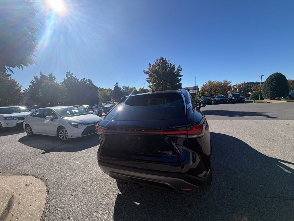 Used 2024 Lexus RX 350 Premium w/ Kick Sensor & Tow Package AWD/4WD image 8