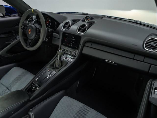 Used 2024 Porsche 718 Cayman GT4 RS RWD image 20