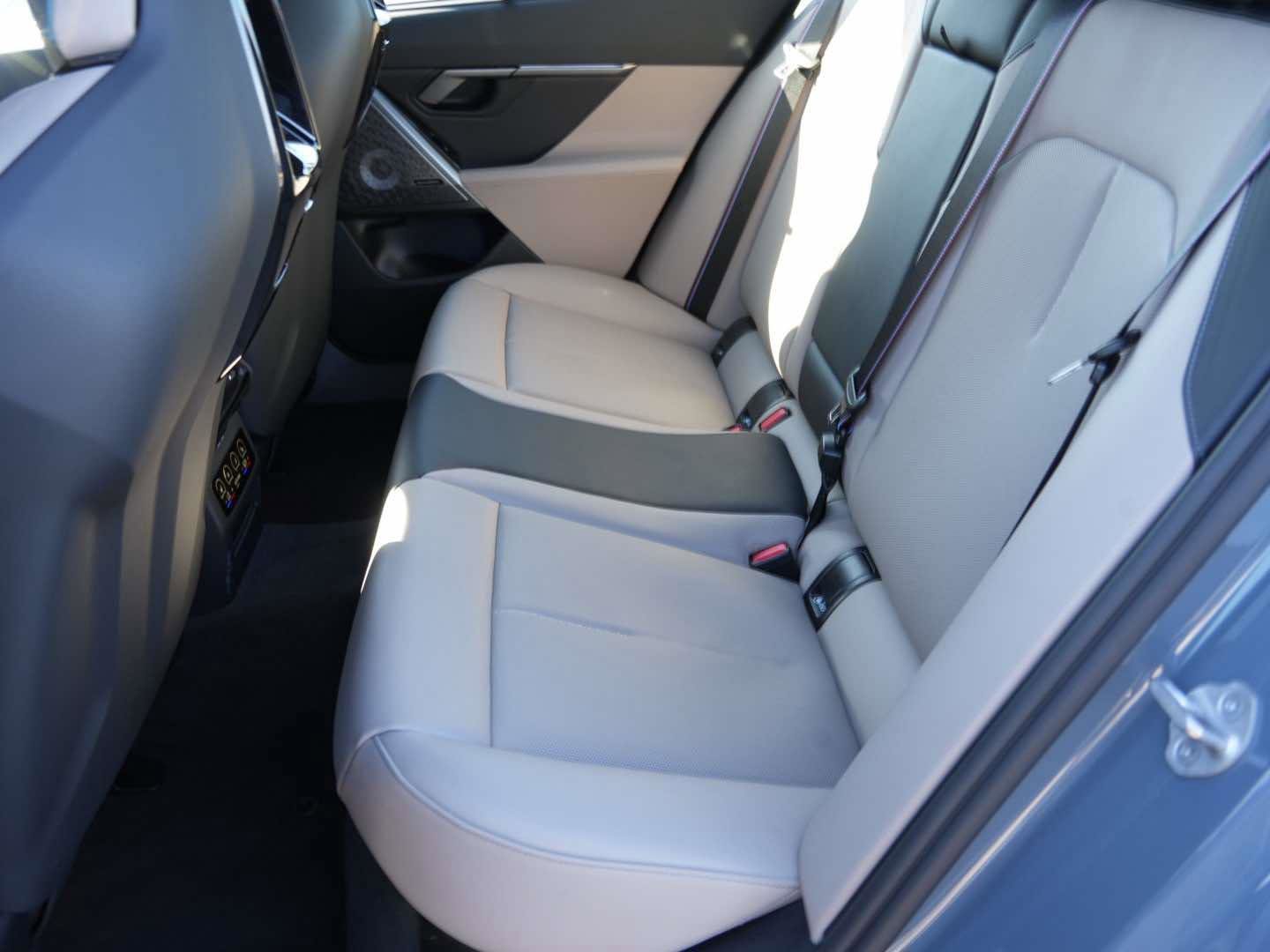 Used 2026 BMW M5 image 12