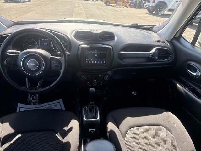 Used 2020 Jeep Renegade Altitude FWD image 22