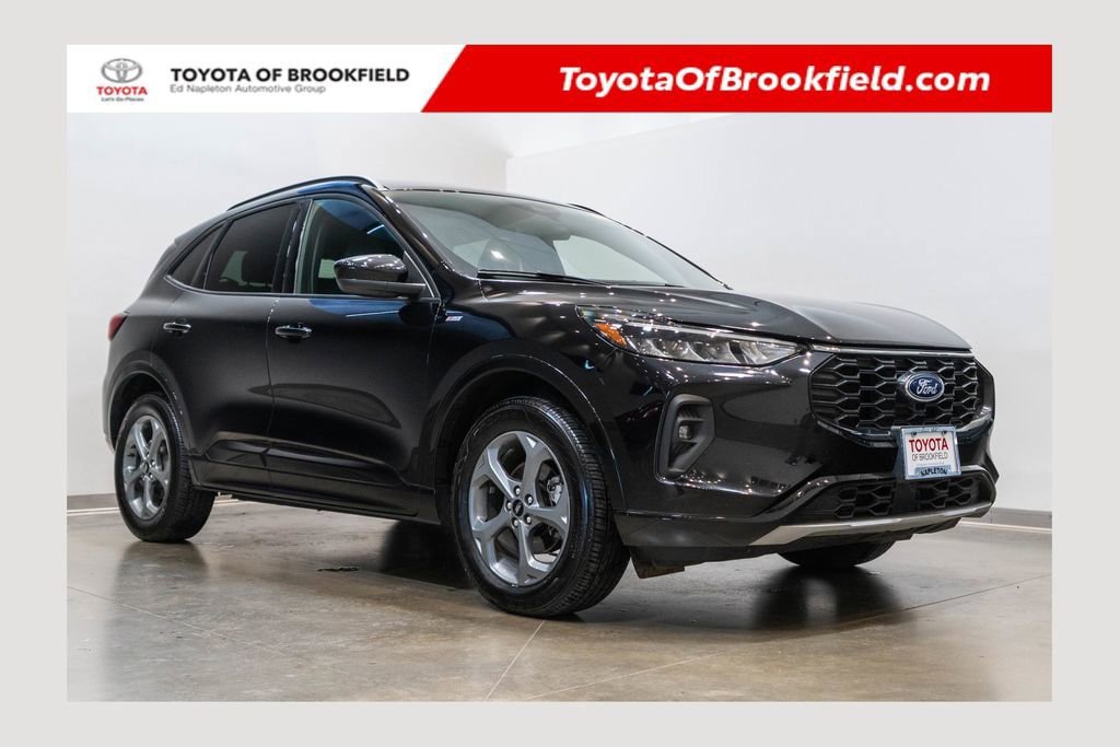 Used 2023 Ford Escape ST-Line Select AWD/4WD video 1