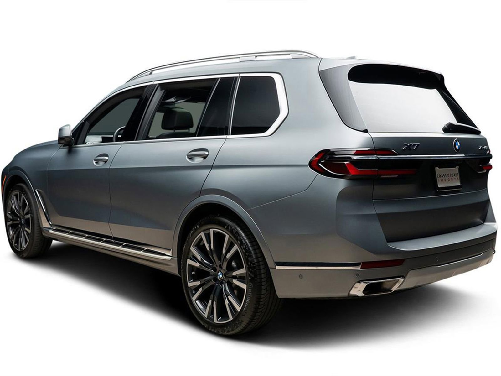 Used 2023 BMW X7 xDrive40i w/ Premium Package image 3