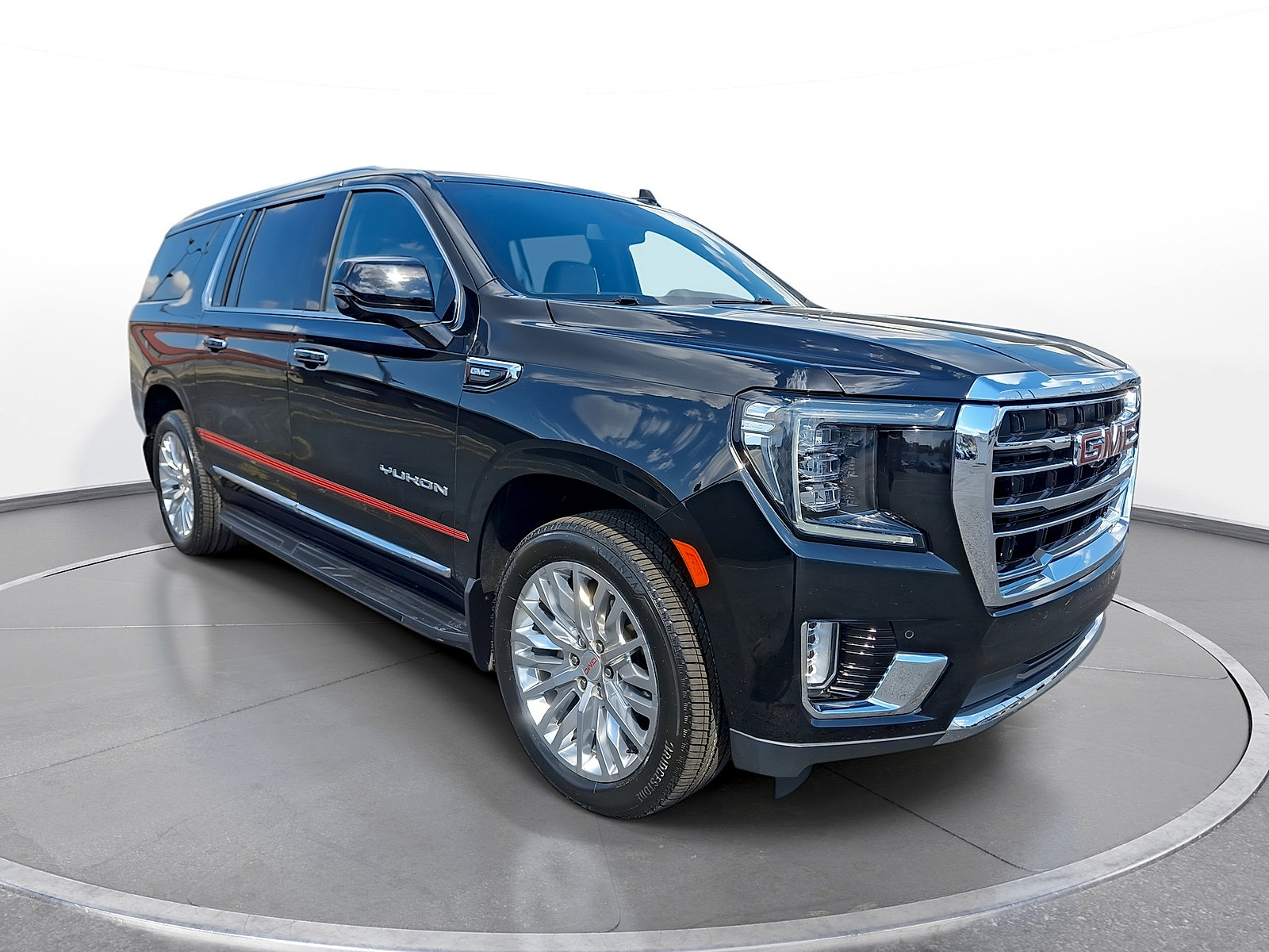 Used 2023 GMC Yukon XL SLT w/ SLT Luxury Package