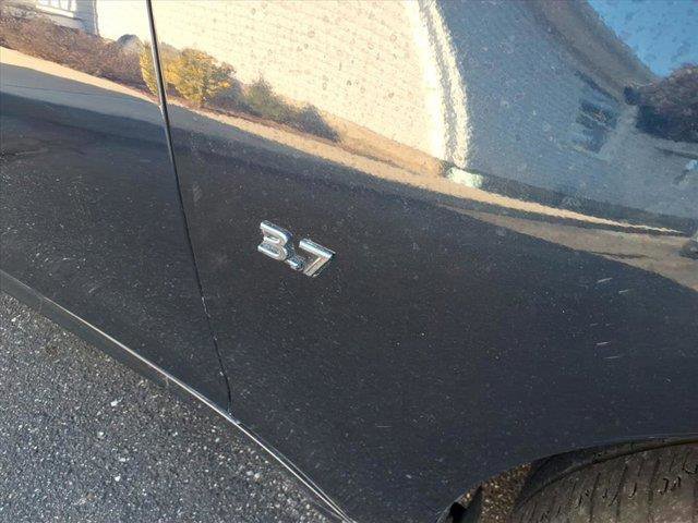 Used 2018 INFINITI Q70 Luxe image 10