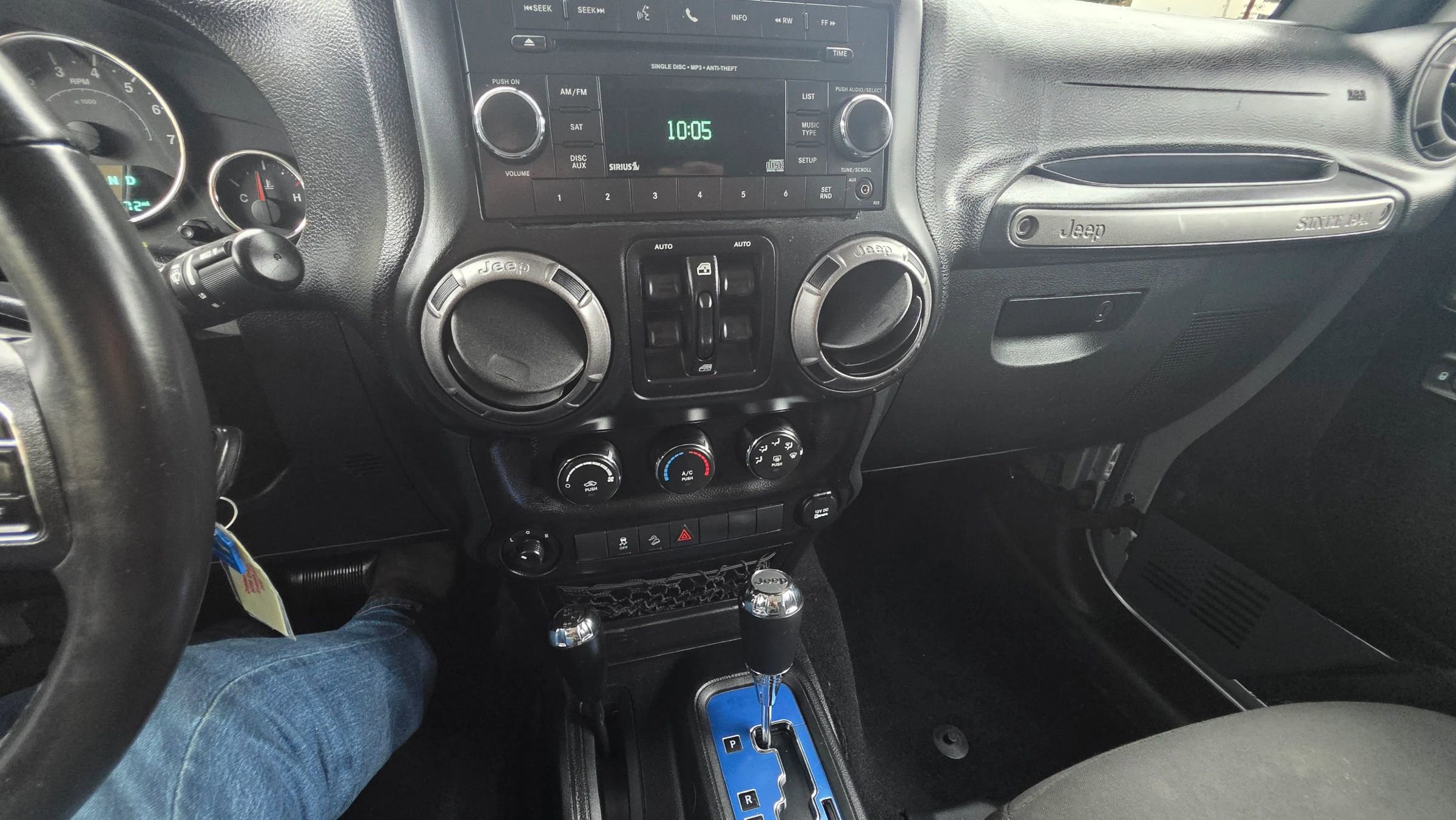 Used 2018 Jeep Wrangler Unlimited Sport S image 17