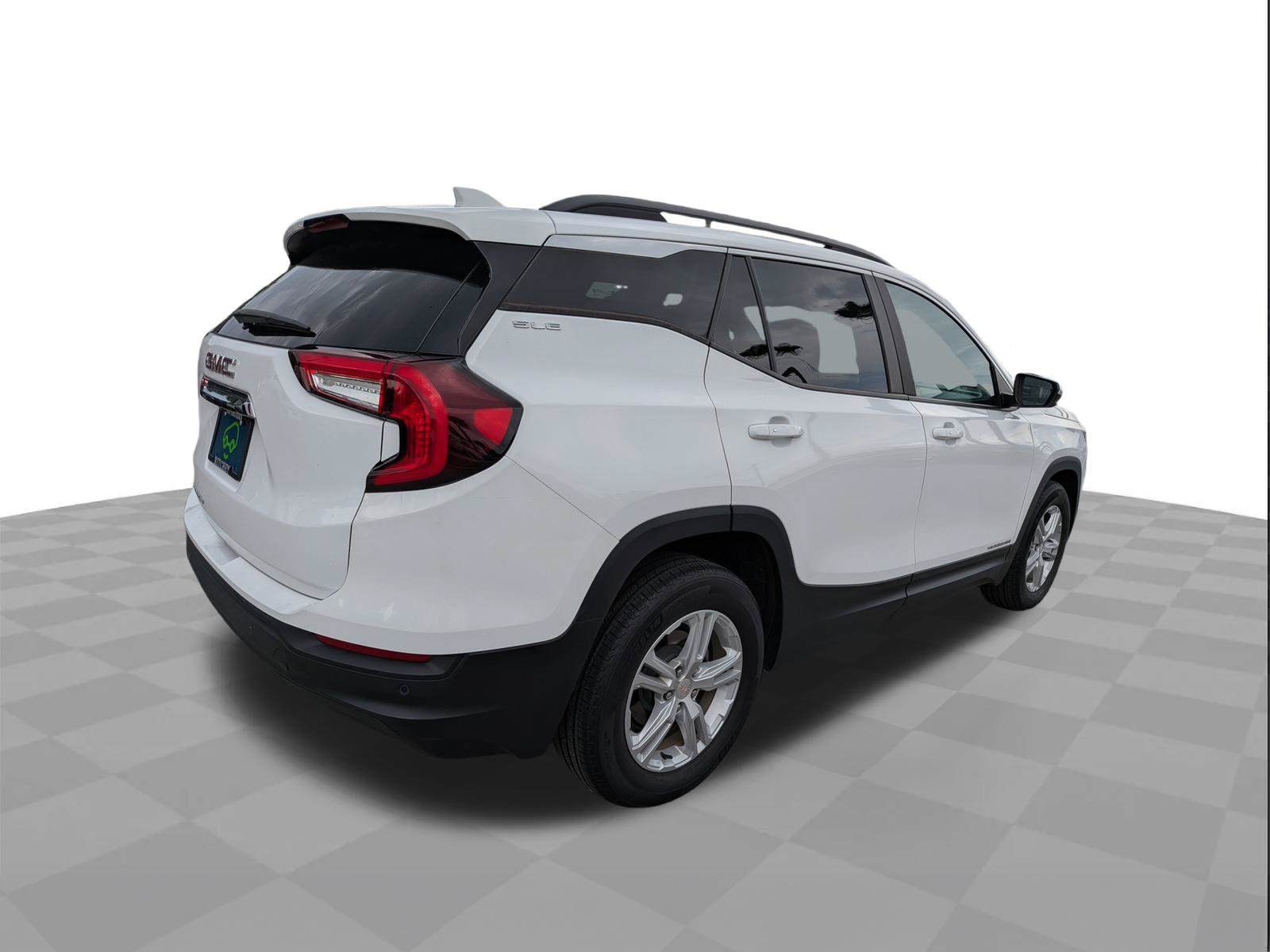 Certified 2022 GMC Terrain SLE w/ Driver Convenience Package FWD image 4