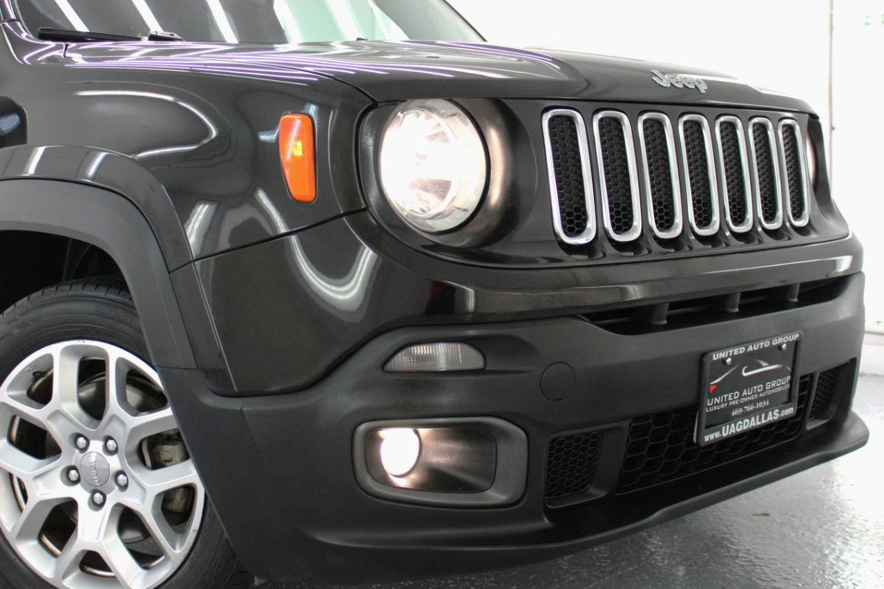 Used 2017 Jeep Renegade Latitude image 22