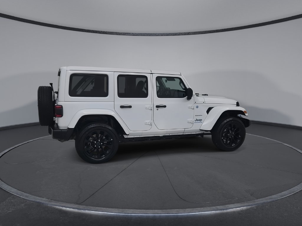 Certified 2024 Jeep Wrangler Unlimited Sahara AWD/4WD image 17