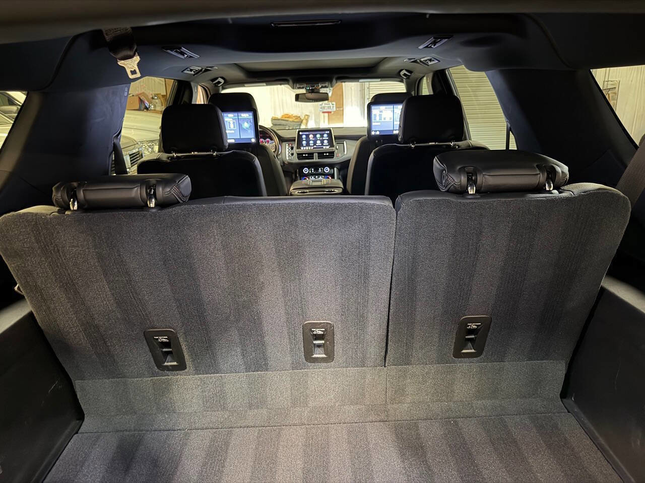 Used 2021 Chevrolet Suburban RST w/ Luxury Package AWD/4WD image 23