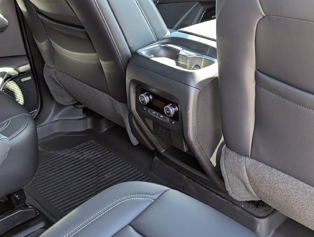 New 2027 GMC Acadia Elevation w/ Black Edition FWD image 31
