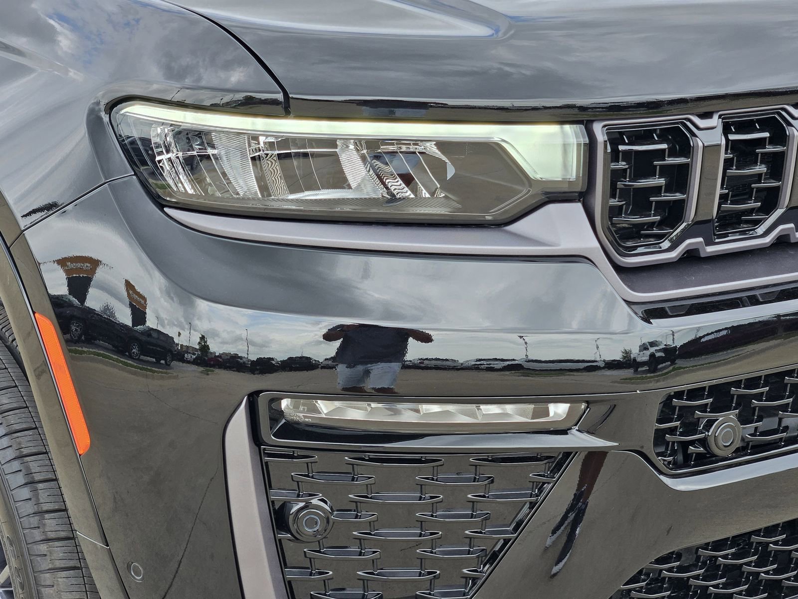 New 2026 Jeep Grand Cherokee L Summit AWD/4WD image 9