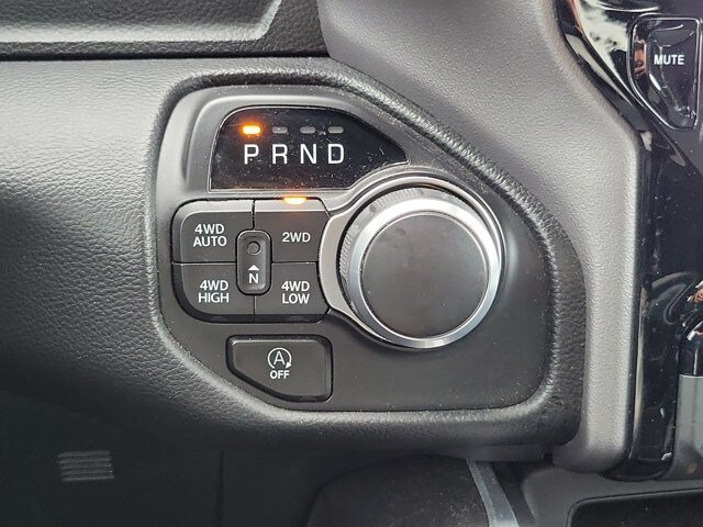 Used 2024 RAM 1500 Big Horn AWD/4WD image 30