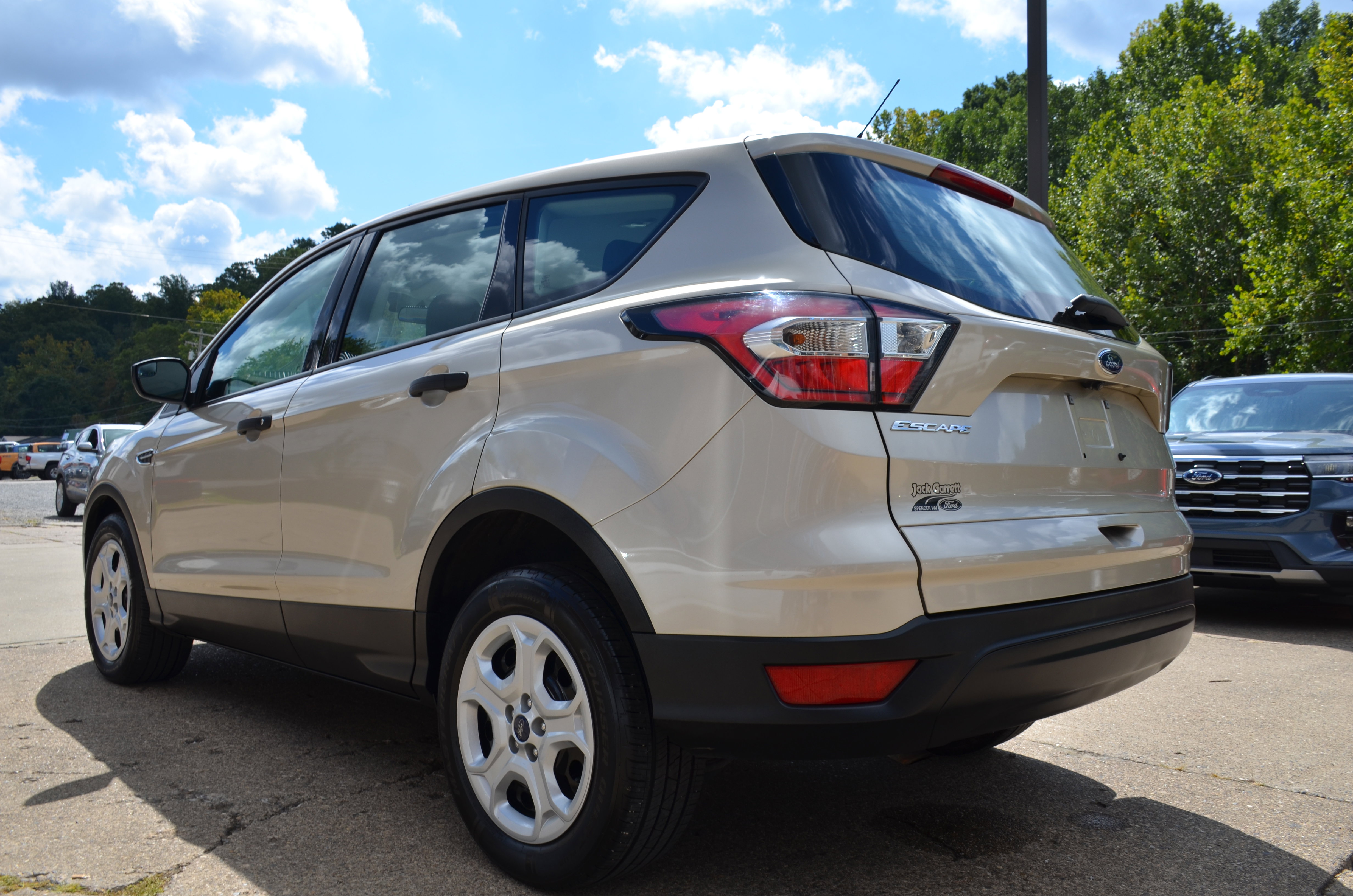 Used 2018 Ford Escape S image 4
