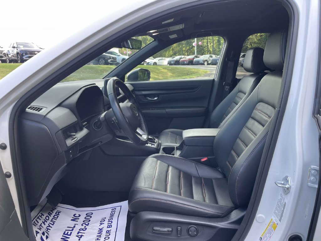 Used 2025 Honda CR-V Sport-L image 17