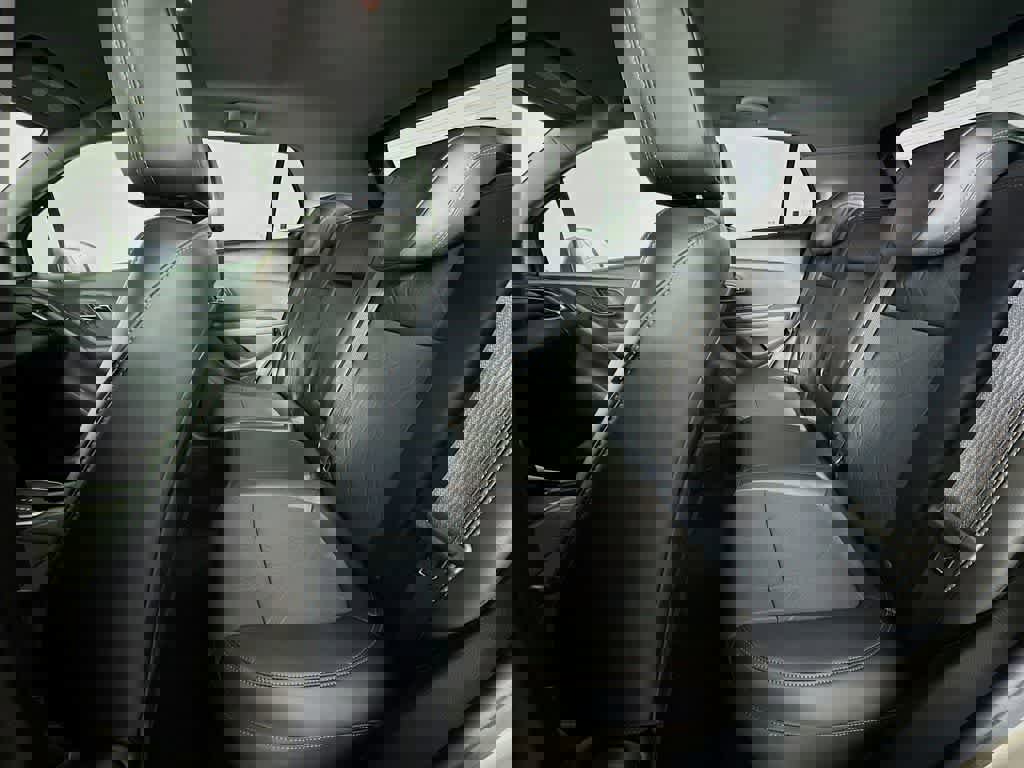 Used 2021 Chevrolet Trax LT w/ Driver Confidence Package image 13