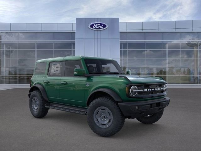New 2025 Ford Bronco Outer Banks w/ Sasquatch Package image 2