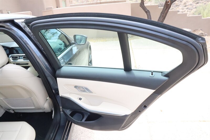 Used 2021 BMW 330e w/ Convenience Package RWD image 12