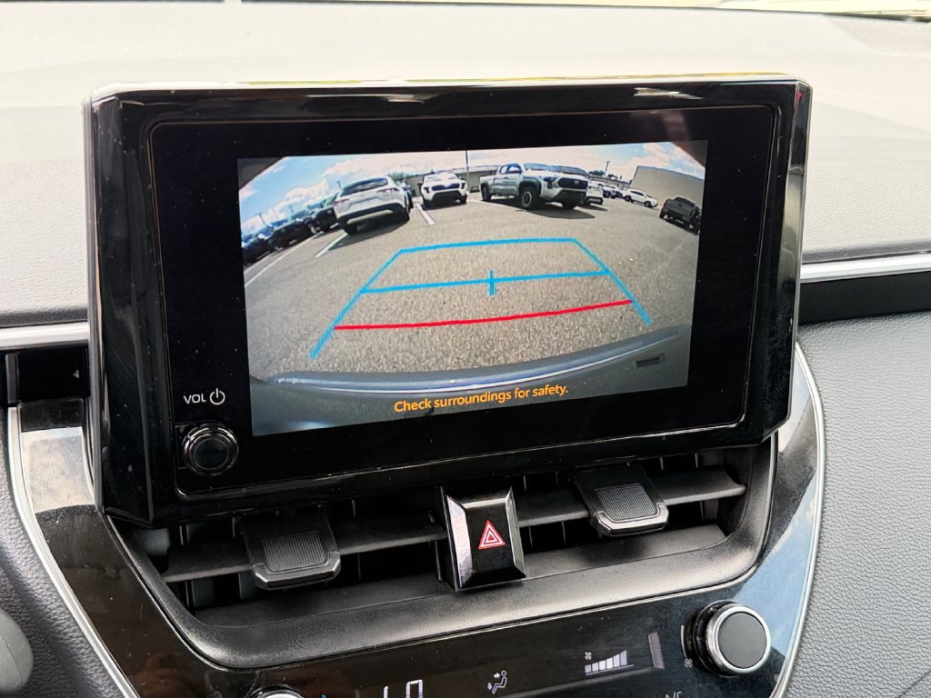 Used 2025 Toyota Corolla LE FWD image 22