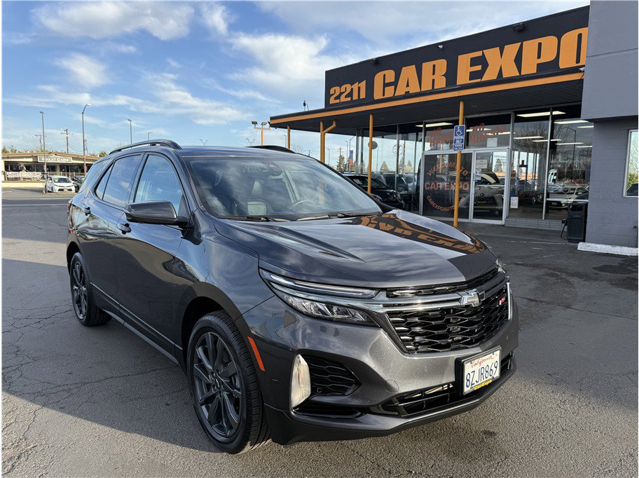 Used 2022 Chevrolet Equinox RS w/ RS Leather Package image 21
