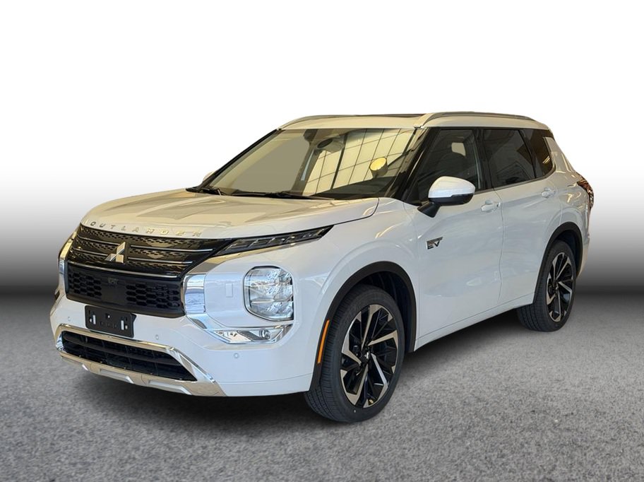 Used 2025 Mitsubishi Outlander 4WD Plug-In Hybrid