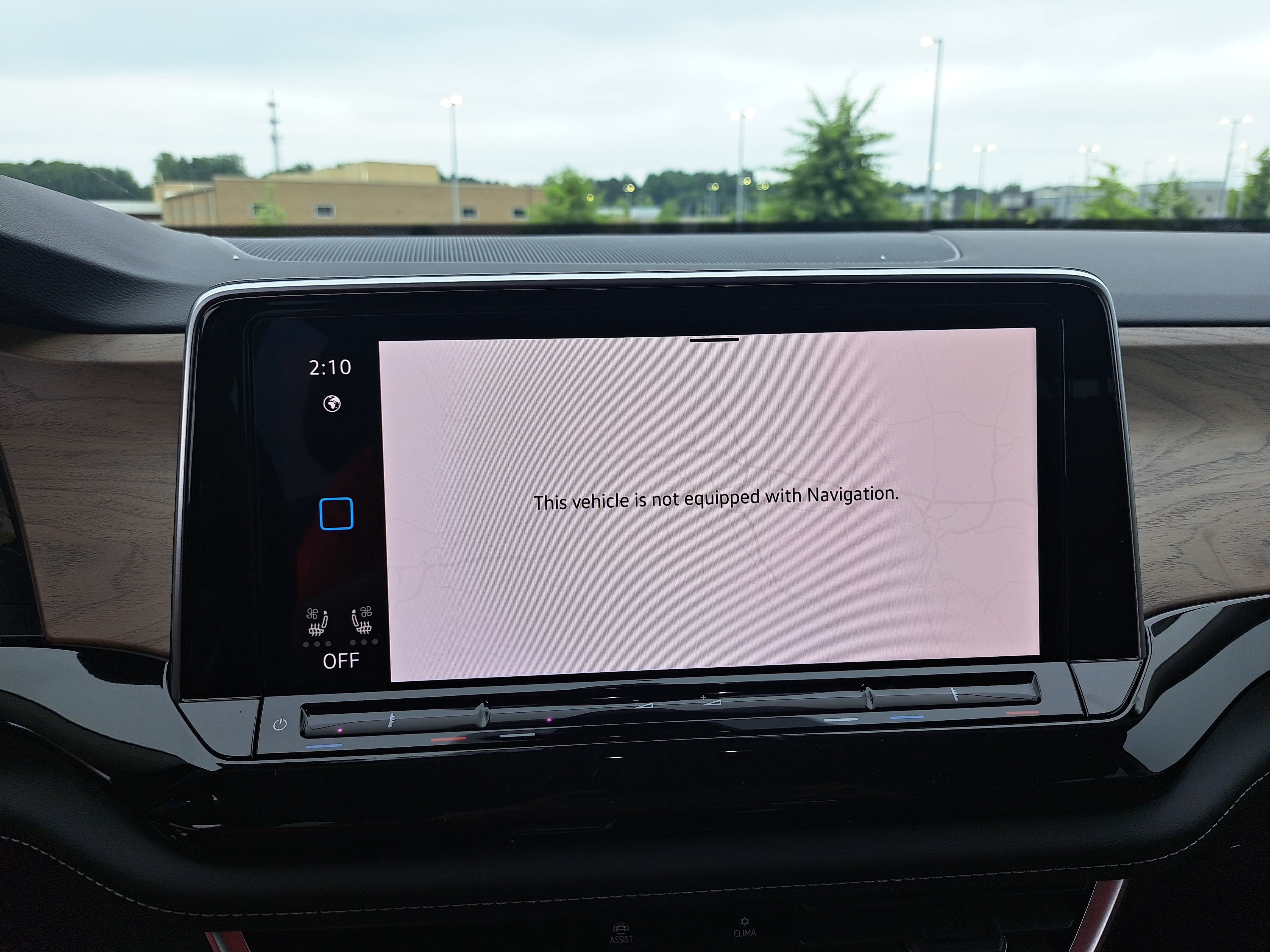 New 2026 Volkswagen Atlas SE FWD image 24