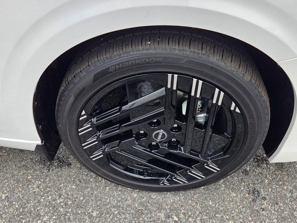 New 2026 Nissan Sentra SR w/ Floor Mat Package image 14