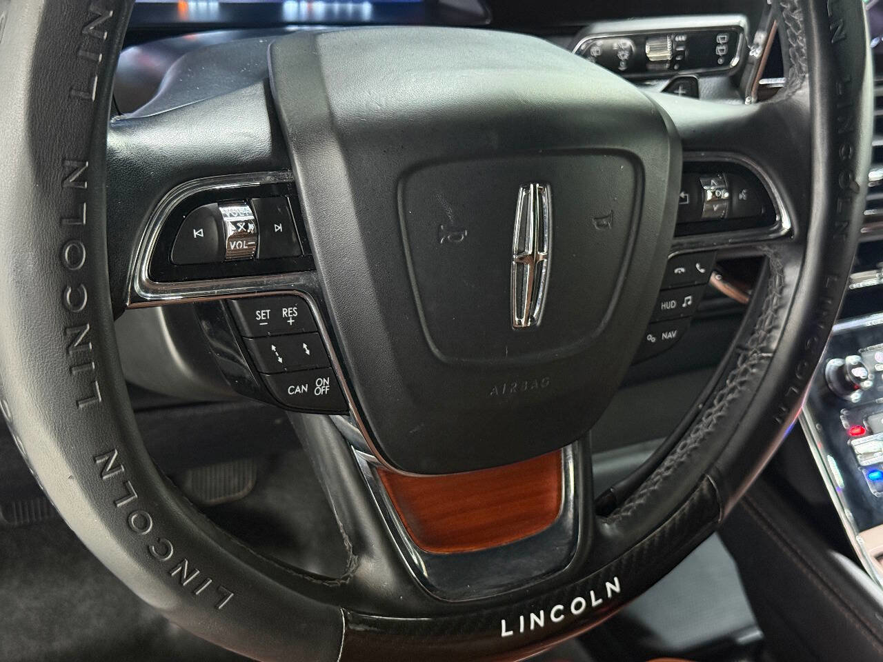 Used 2018 Lincoln Navigator Reserve w/ Technology Package image 57