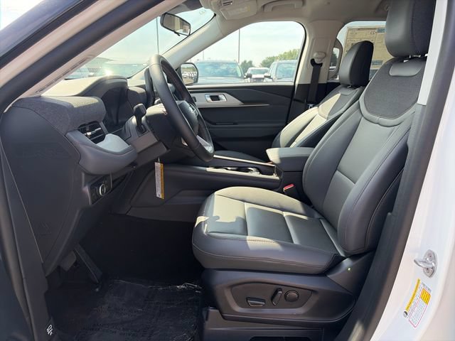 New 2026 Ford Explorer Active w/ Active Comfort Package AWD/4WD image 17