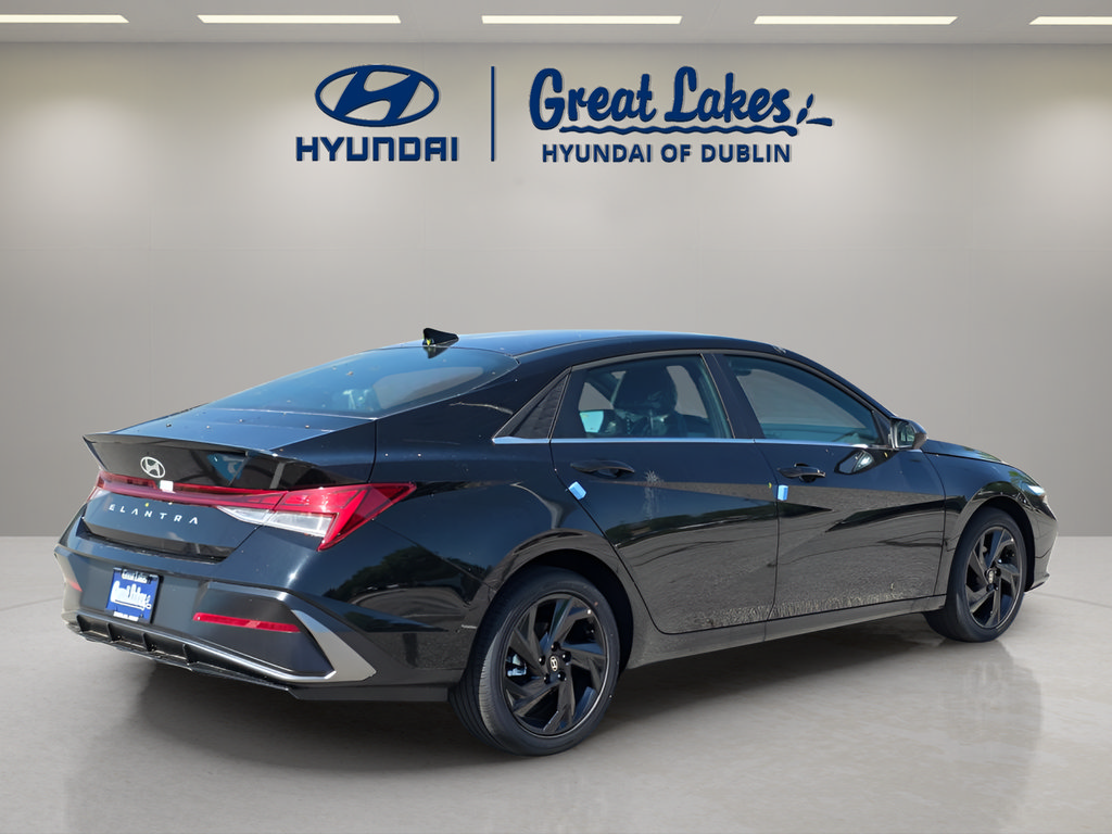 New 2026 Hyundai Elantra SEL Sport Premium FWD image 5