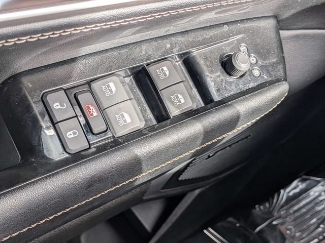 Used 2024 Jeep Wagoneer L 4WD image 22