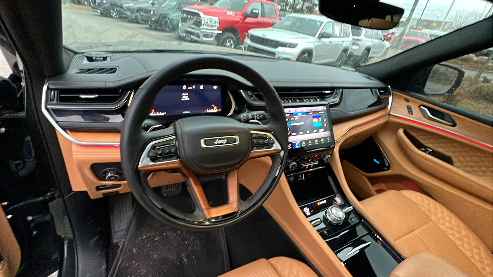 Used 2024 Jeep Grand Cherokee L Summit image 28
